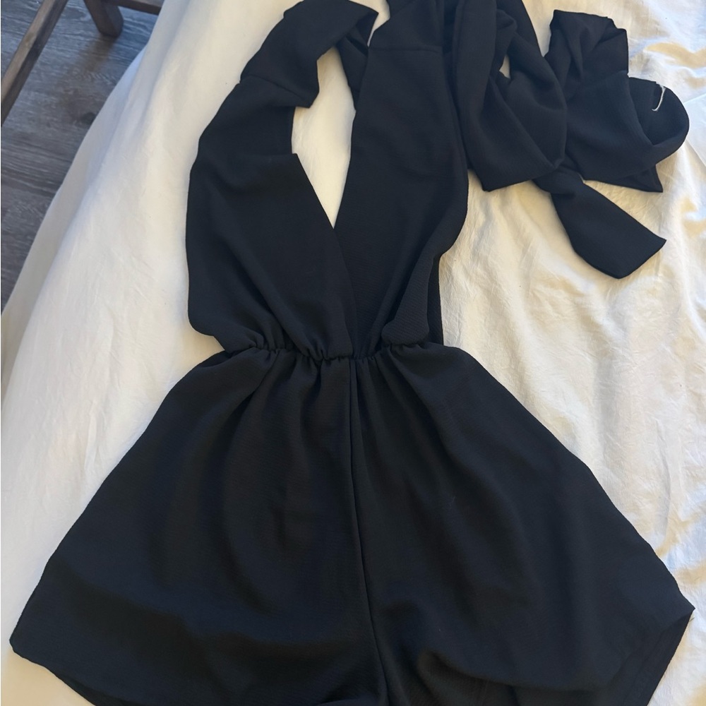 Boohoo Plunge Tie Front Playsuit BLACK-S